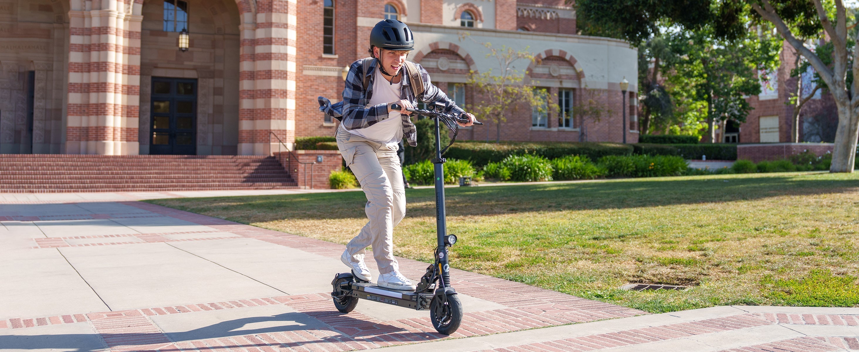 Summer E-Scooter Safety Tips for Daily Riders